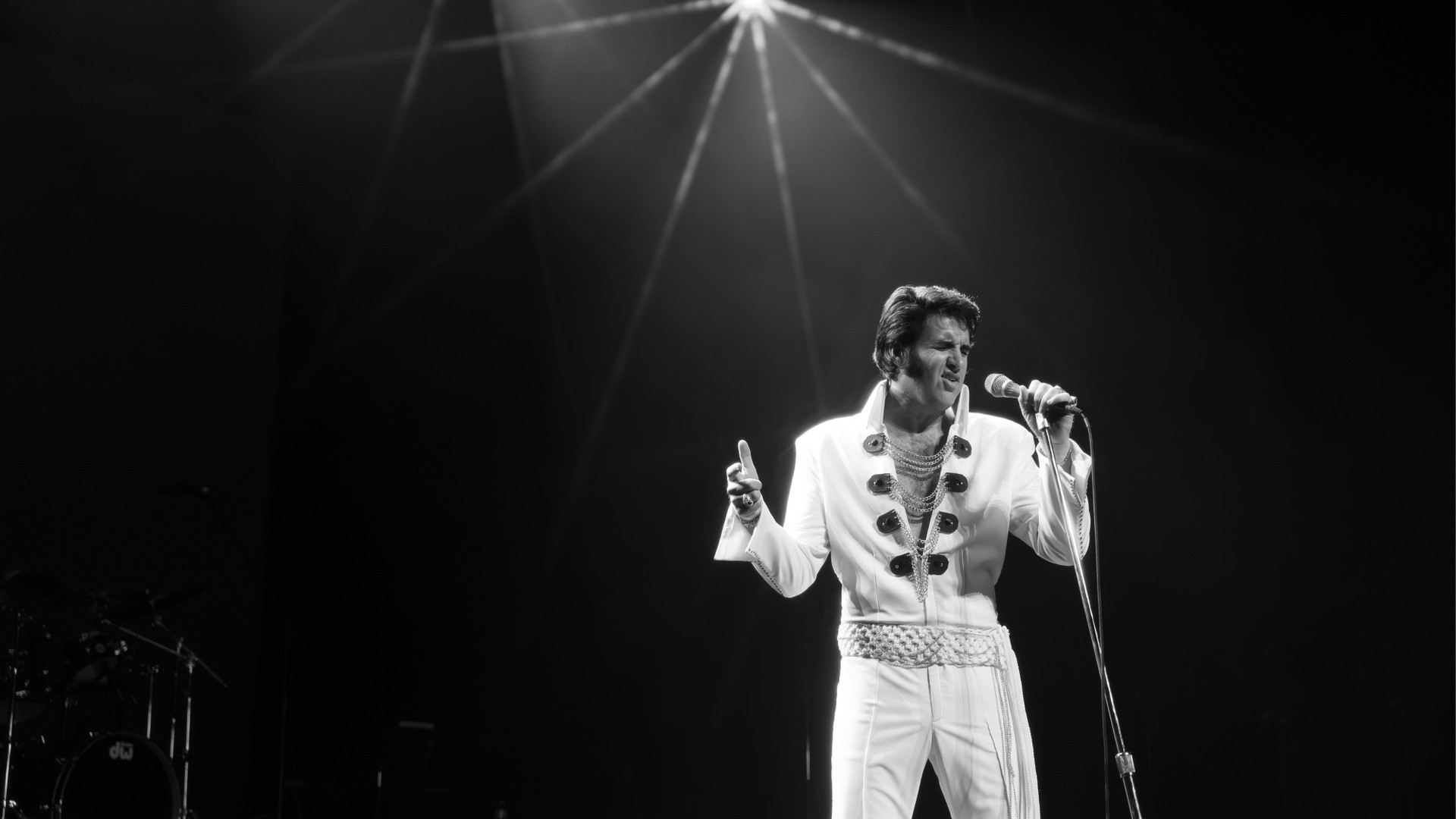 EPiC: ElvisPresleyinConcert