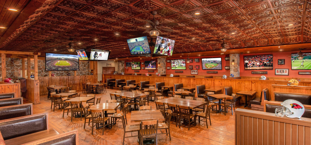 Drafts Sports Bar & Grill Westgate Branson Woods Resort in Branson