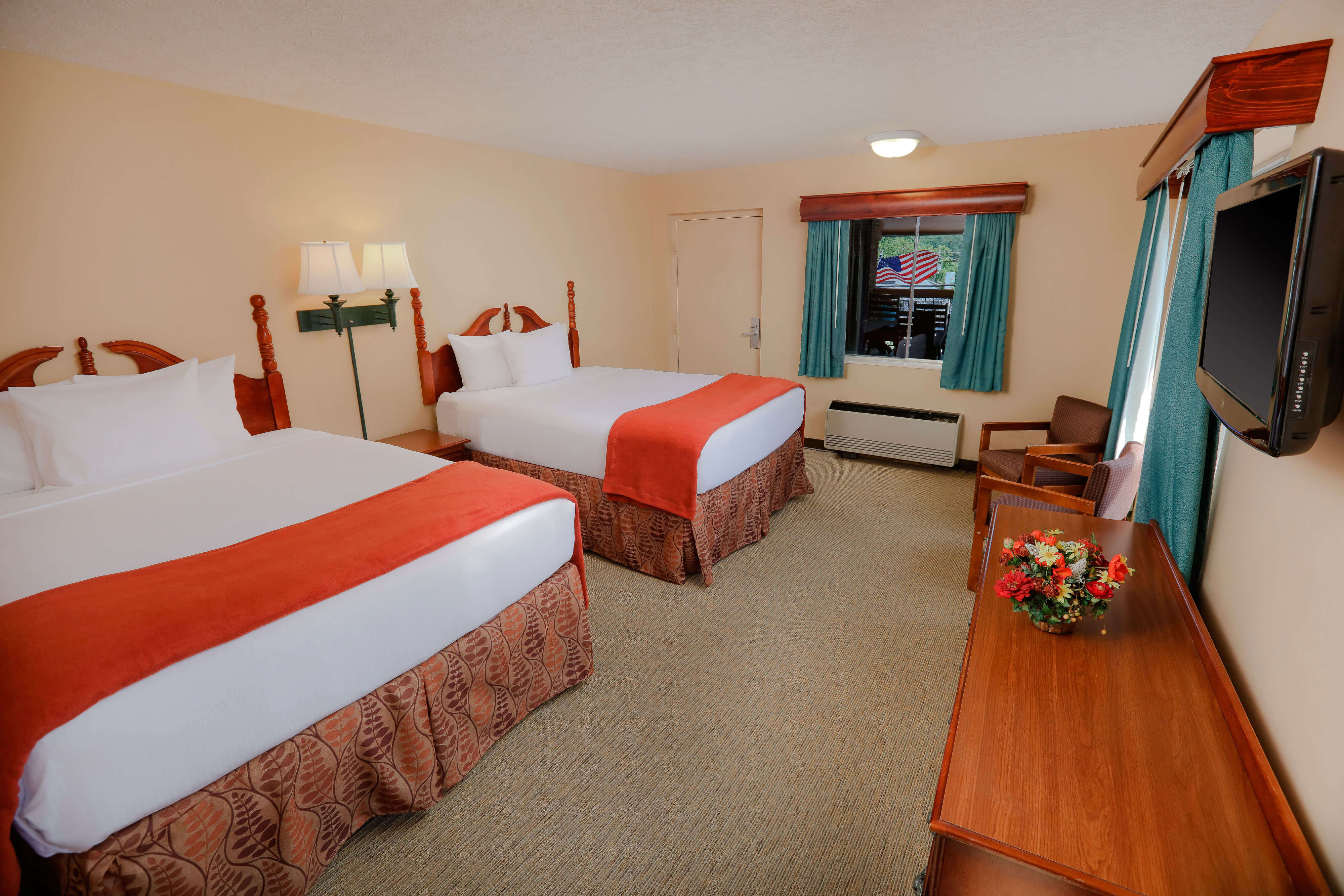 Double Queen Guestroom at our Pigeon Forge Resorts in Tennessee | Wild